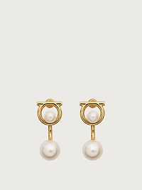 Gancini earrings with synthetic pearls