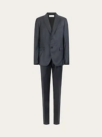 Plain suit in wool