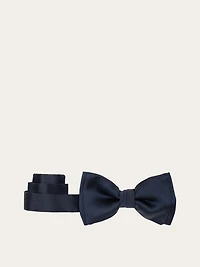 Silk bow tie