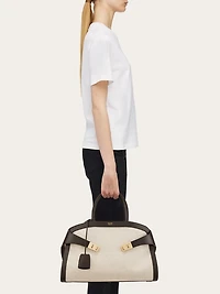 Hug handbag (L)