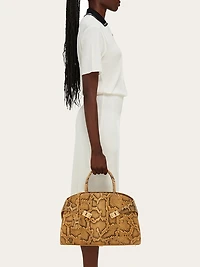 Hug handbag (L)