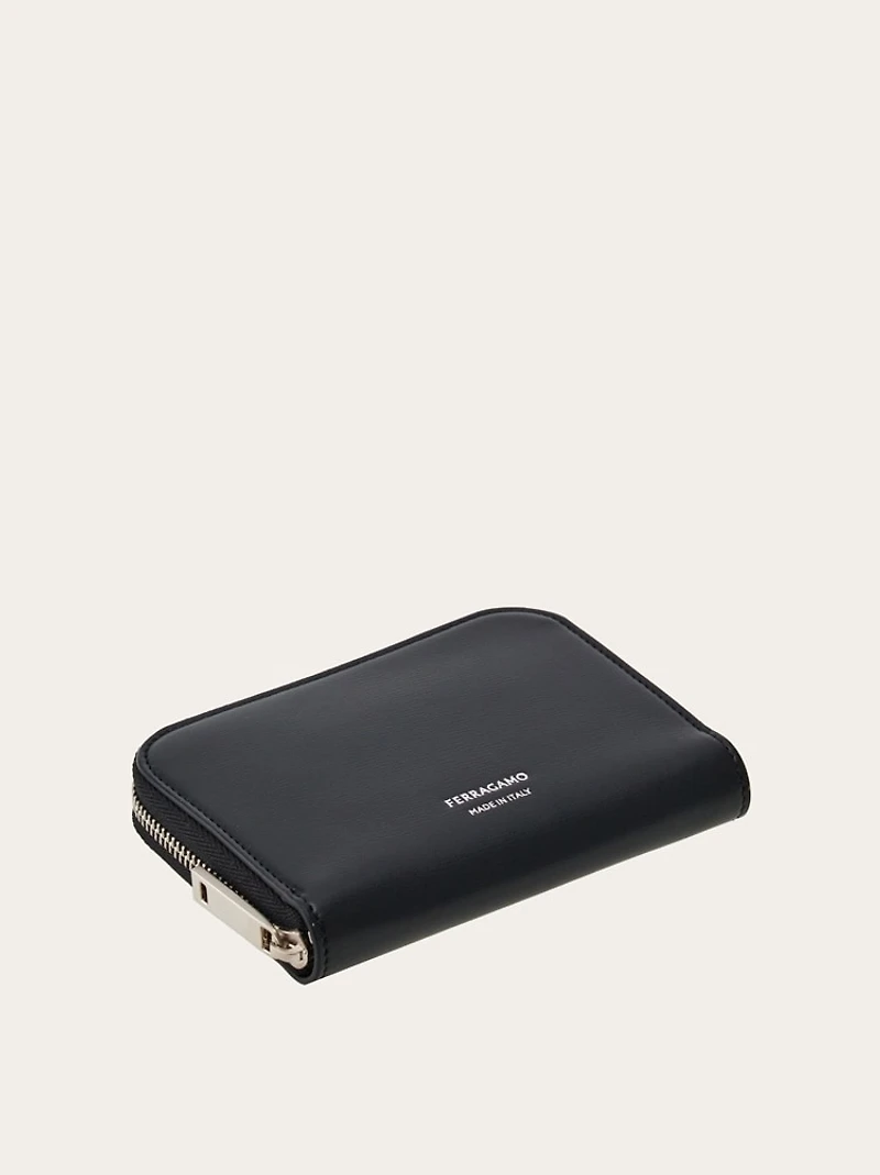Zipped credit card holder