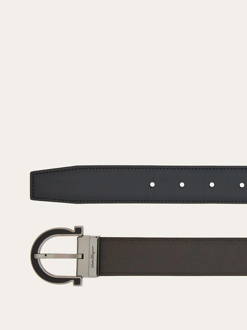 Reversible and adjustable belt