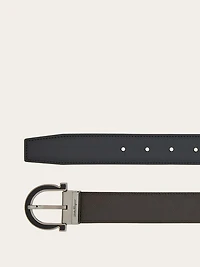 Reversible and adjustable belt