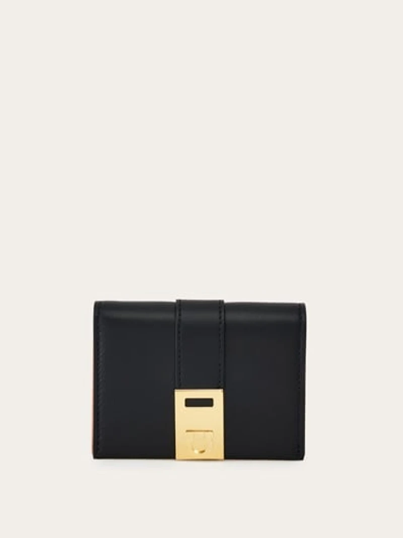 Hug compact two-tone wallet