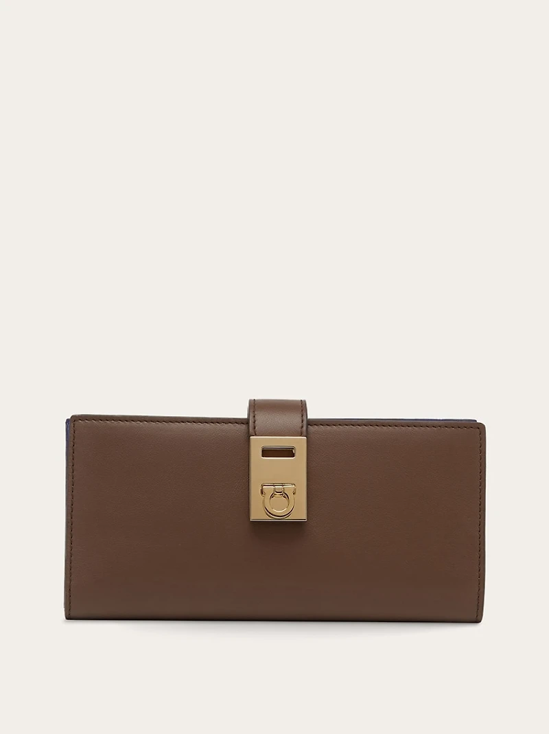 Hug continental wallet