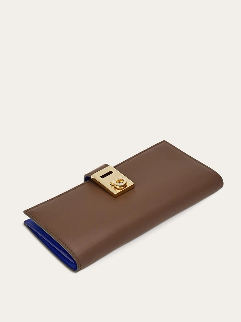 Hug continental wallet