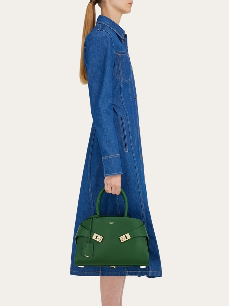 Hug handbag (M