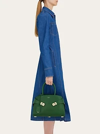 Hug handbag (M