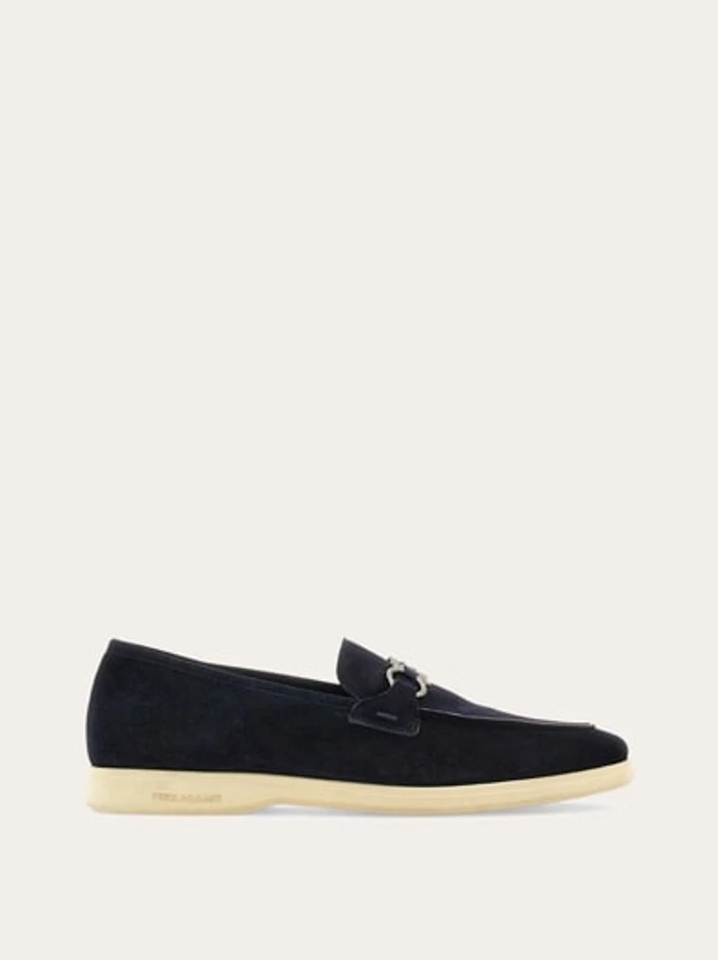 Casual loafer with Gancini ornament