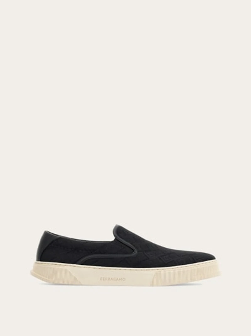 Slip-on sneaker