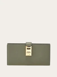 Hug continental wallet
