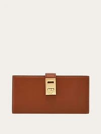 Hug continental wallet