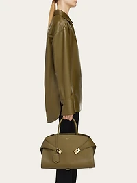 Hug handbag (L)