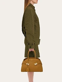 Hug handbag (M