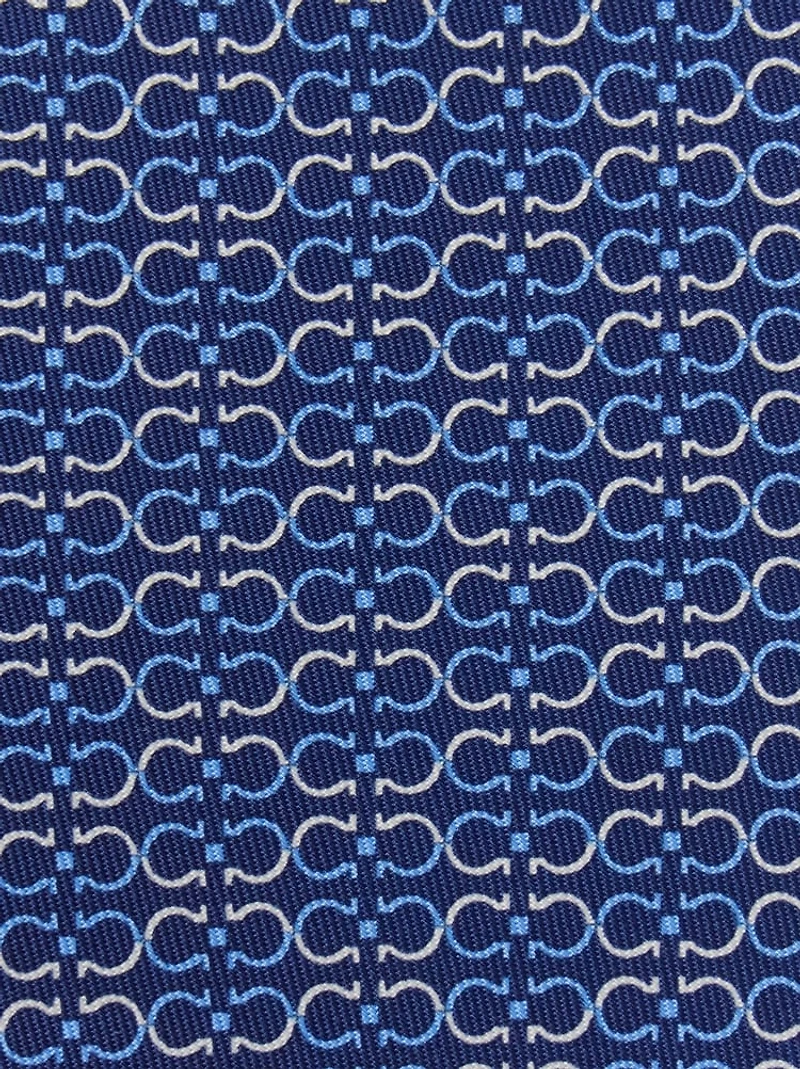 Gancini print silk tie