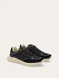 Low top sneaker with Gancini ornament