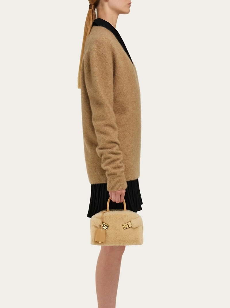 Hug handbag (XS)
