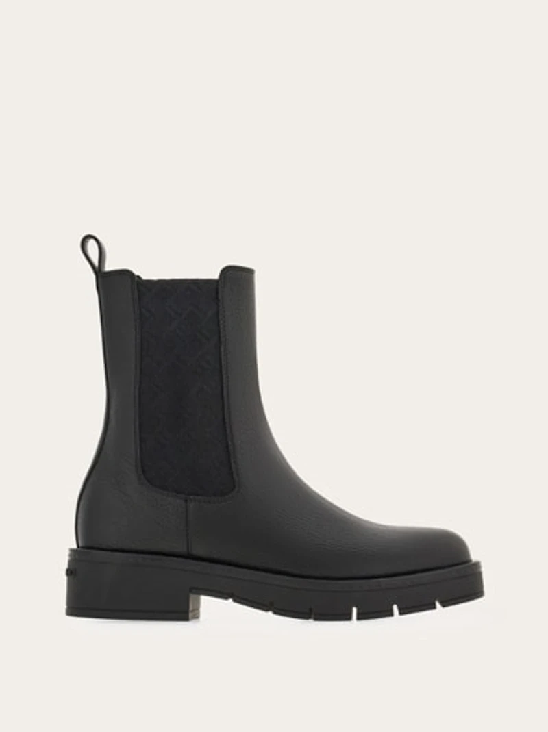 Chelsea boot