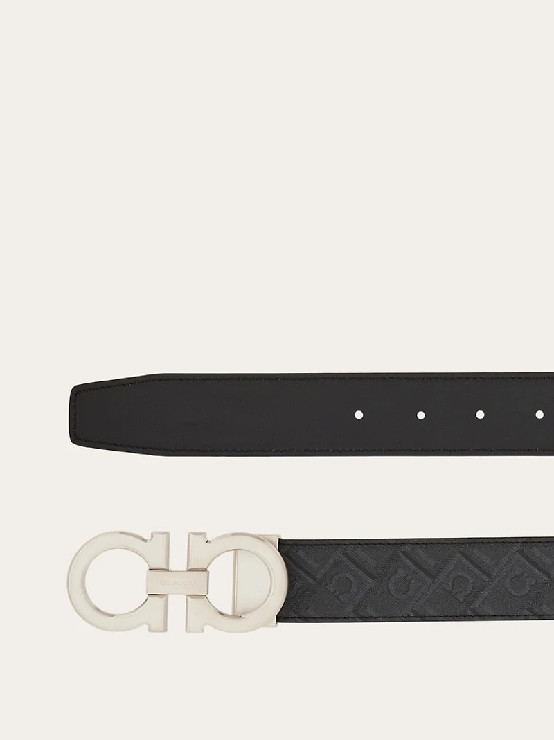 Reversible and adjustable Gancini belt