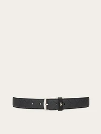 Reversible and adjustable belt