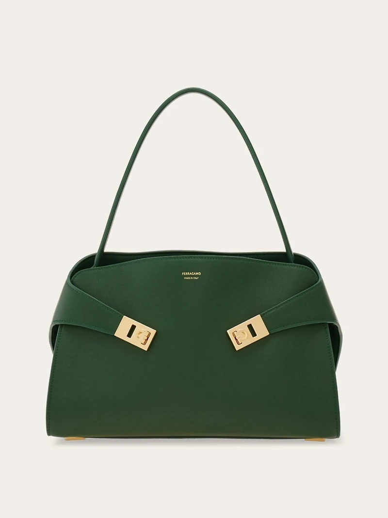 Hug Soft shoulder bag (M)