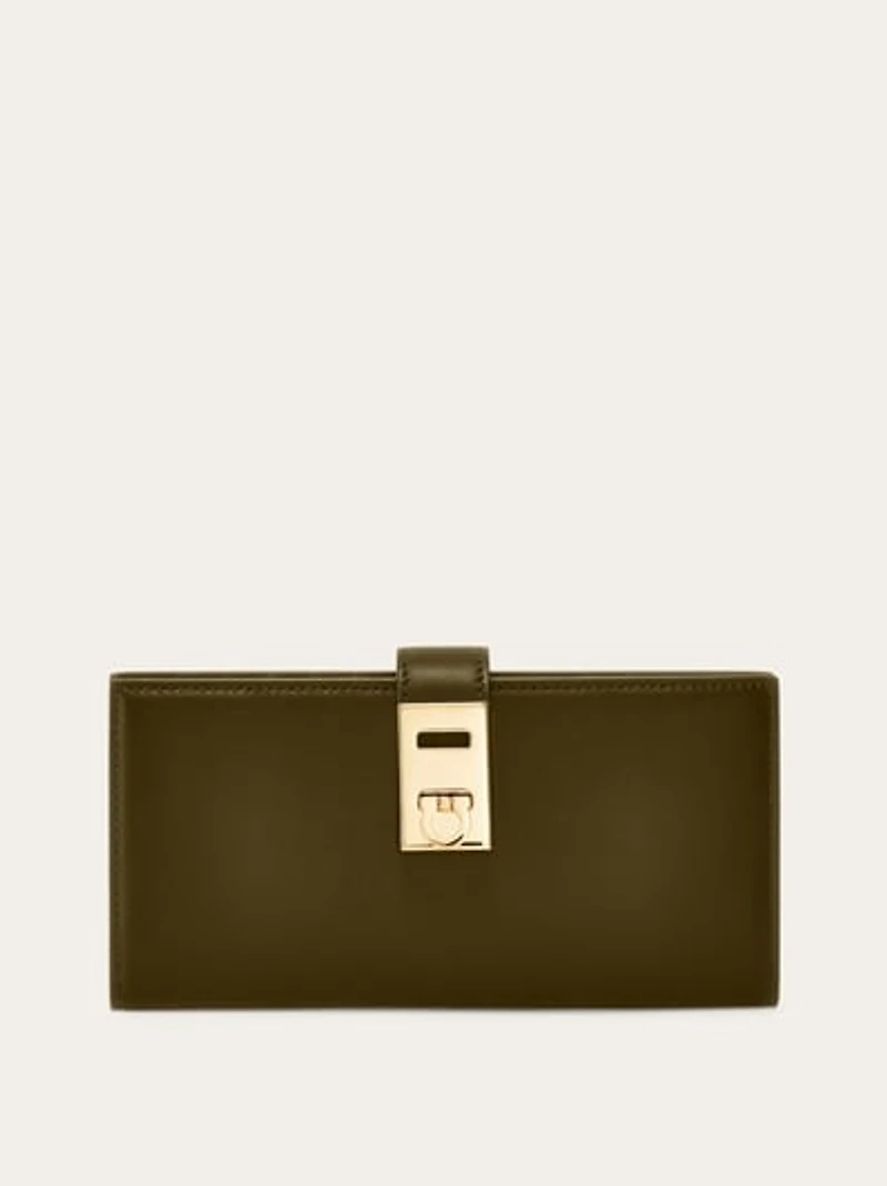 Hug continental wallet