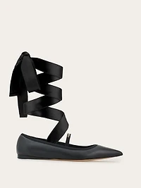 Ballet flat with ankle ribbon