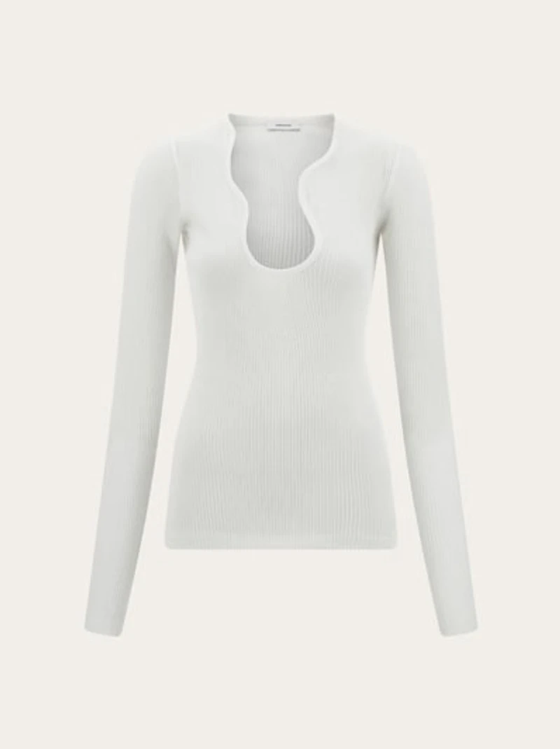 Top with rippled neckline