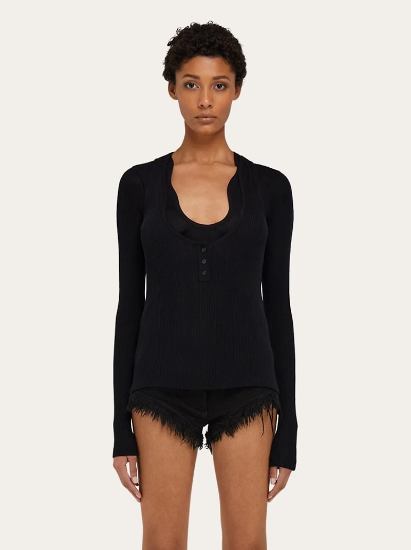 Top with rippled neckline