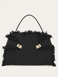 Fringed Hug Soft shoulder bag (L