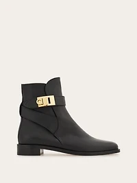 Hug buckle ankle boot