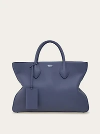 Star-shaped tote bag