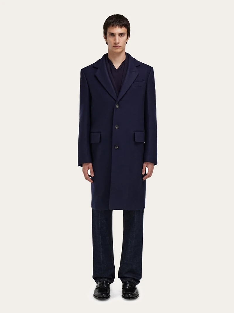 Single breasted coat