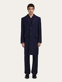 Single breasted coat