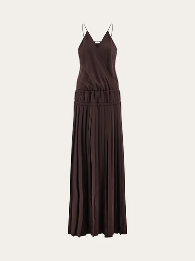 Long dress with pleated skirt