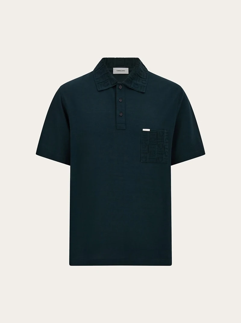 V-neck polo with jacquard pocket detail