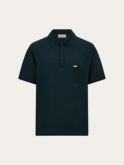 V-neck polo with jacquard pocket detail