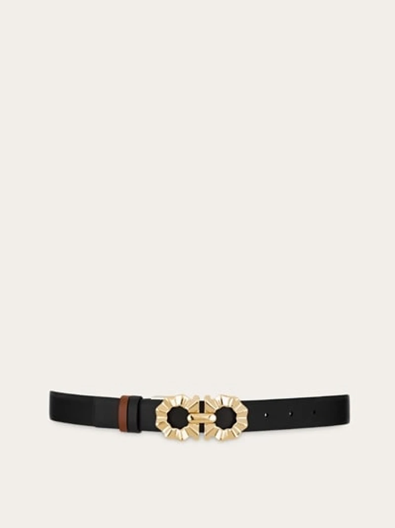 Reversible and adjustable belt with shaped Gancini