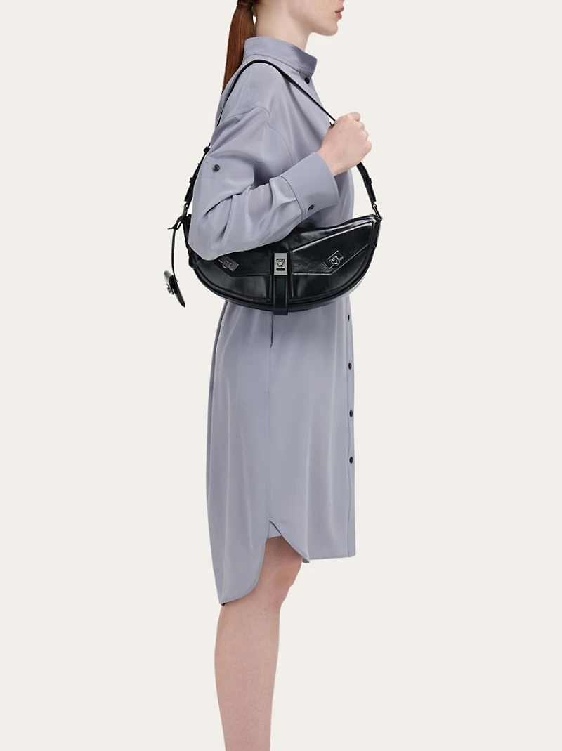 Multipocket hobo bag