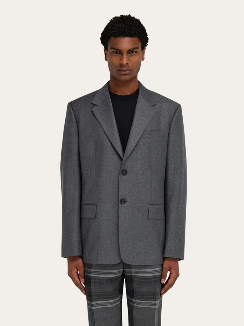 Single breasted flannel blazer