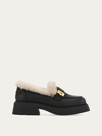 Loafer with Hug buckle detail
