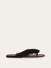 Thong sandal with fur detail