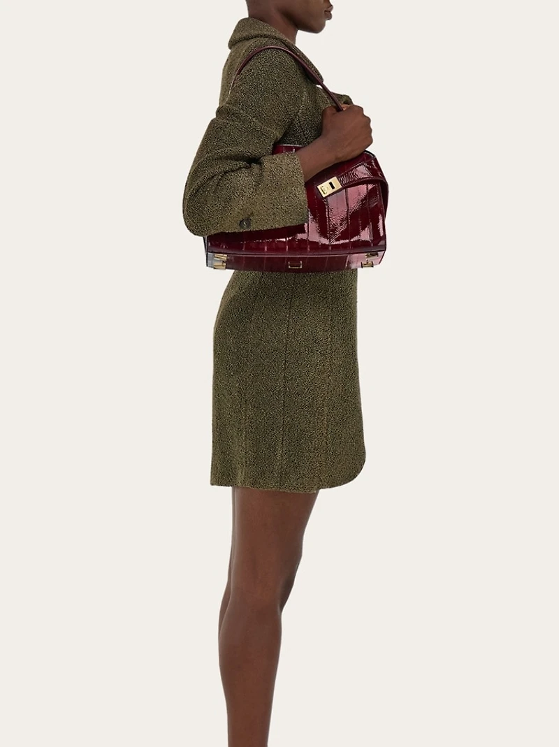 Hug soft shoulder bag (M