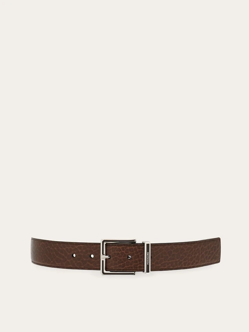 Fixed belt with a square buckle