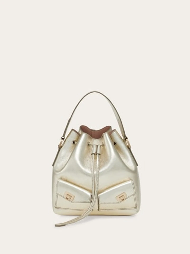 Multipocket bucket bag