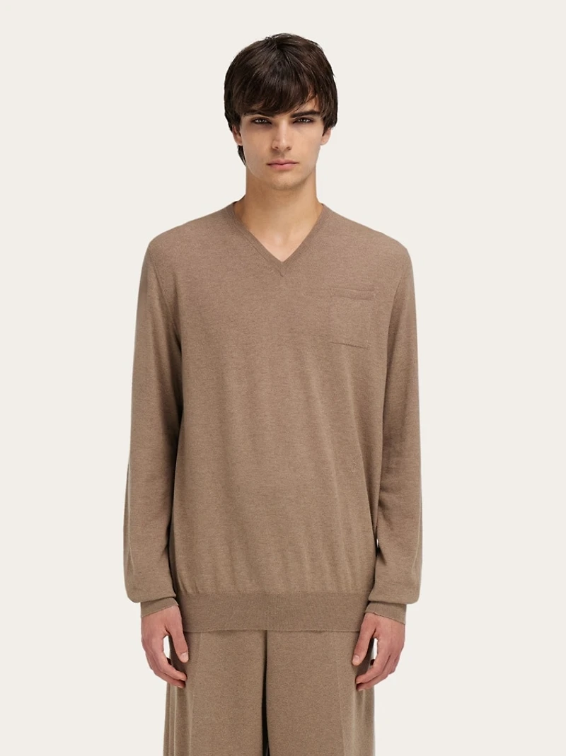 V-neck sweater with pocket detail