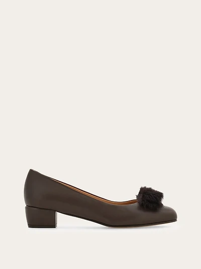 Vara block heel pump