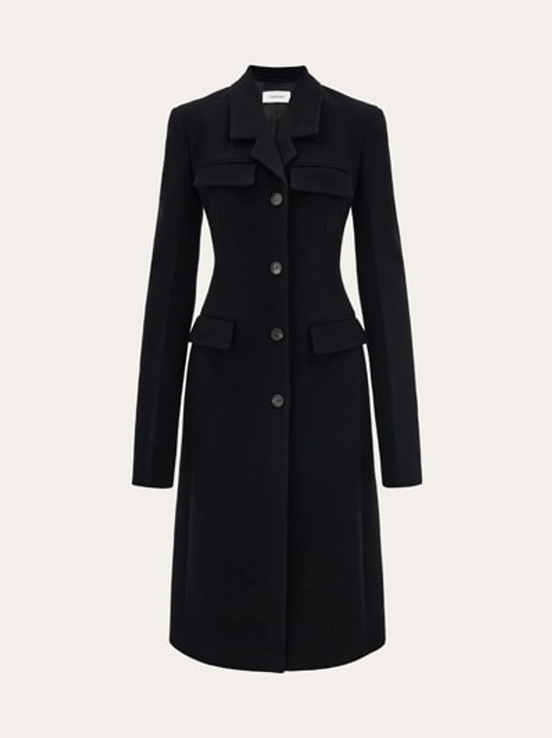 Fitted single breasted coat