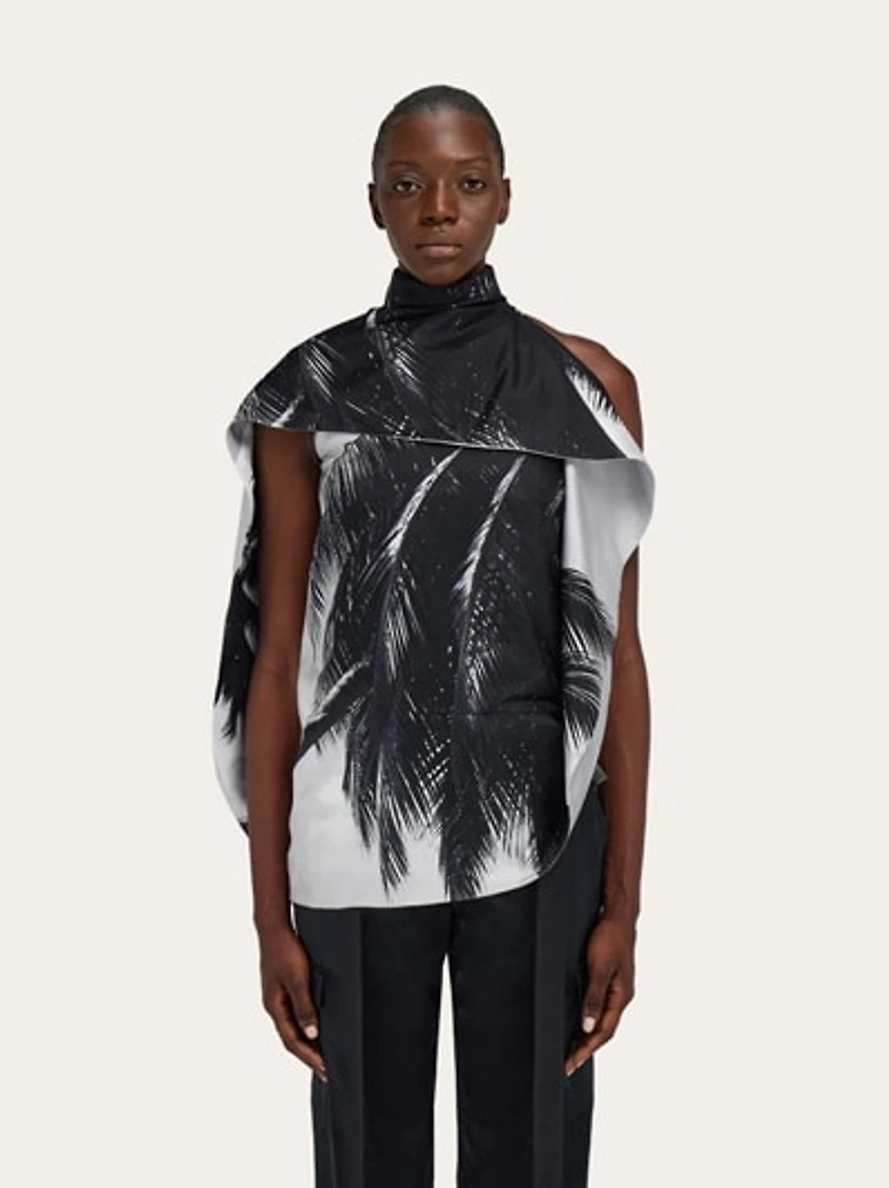 Asymmetric blouse with Trinidad print